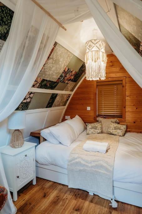 Robin Nest - Cosy Shepherd'S Hut Hideaway Callington ภายนอก รูปภาพ